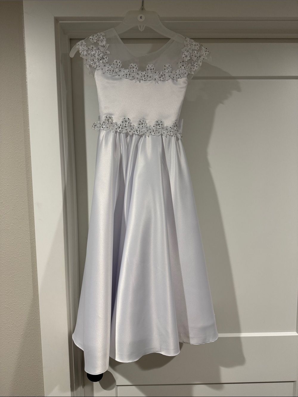 White Floral Appliqué Girls' Satin Party Dress